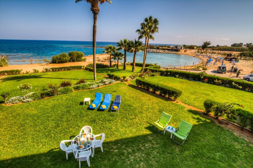 Beachfront Trident 프로타라스 외부 사진